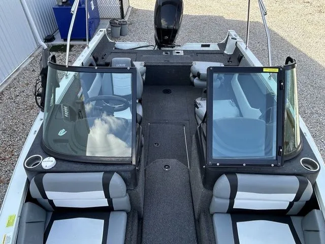 Slide: The Image of Lowe FM 1710 Pro WT 2016 - 18