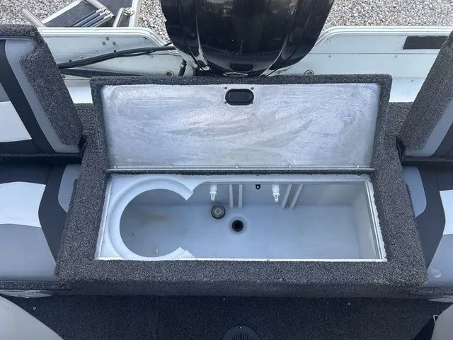 Slide: The Image of Lowe FM 1710 Pro WT 2016 - 24