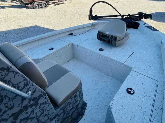 Slide: The Image of Xpress H20B 2023 - 17