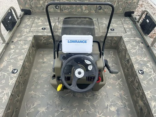 Slide: The Image of Tracker GRIZZLY® 2072 CC Sportsman 2023 - 12