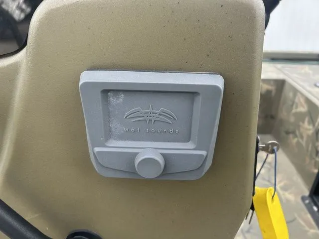 Slide: The Image of Tracker GRIZZLY® 2072 CC Sportsman 2023 - 13