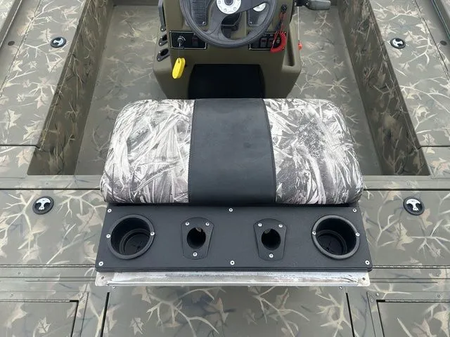 Slide: The Image of Tracker GRIZZLY® 2072 CC Sportsman 2023 - 17