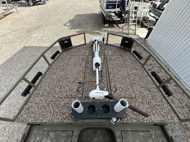 Slide: The Image of Tracker GRIZZLY® 2072 CC Sportsman 2023 - 21