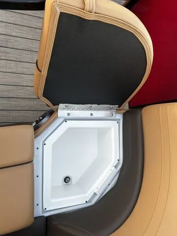 Slide: The Image of G3 FUSION 324SS 2026 - 28