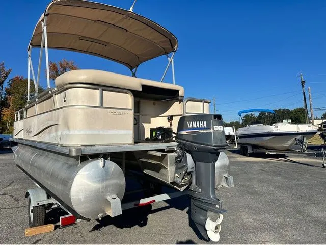 Slide: The Image of SunChaser Fish 820F 2007 - 5