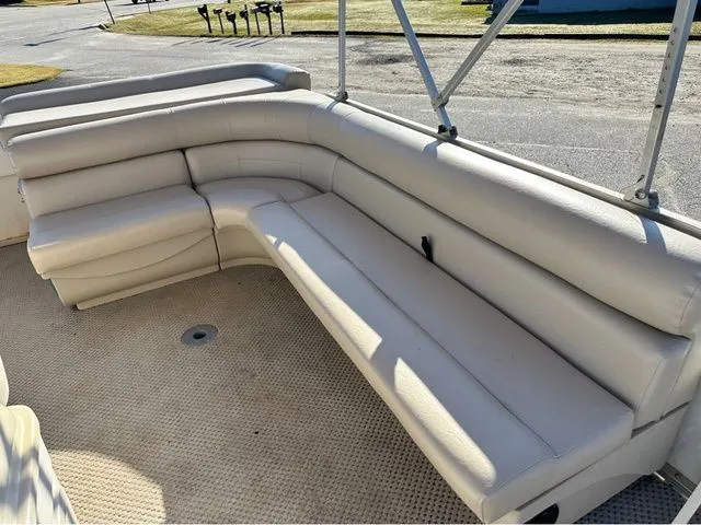 Slide: The Image of SunChaser Fish 820F 2007 - 8