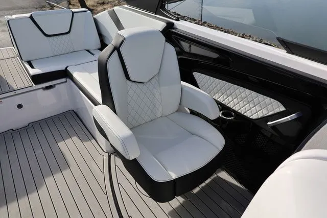 Slide: The Image of Yamaha 252S 2026 - 11