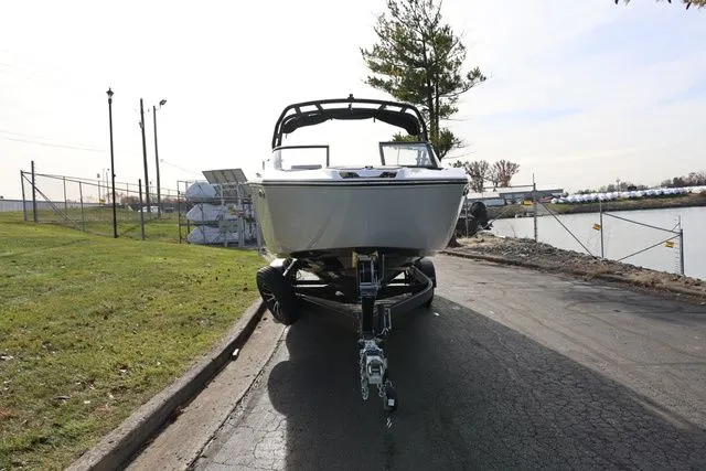 Slide: The Image of Yamaha 252S 2026 - 23