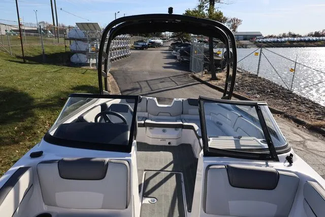 Slide: The Image of Yamaha AR 190 BOTH COLORS AVAILABLE 2026 - 19