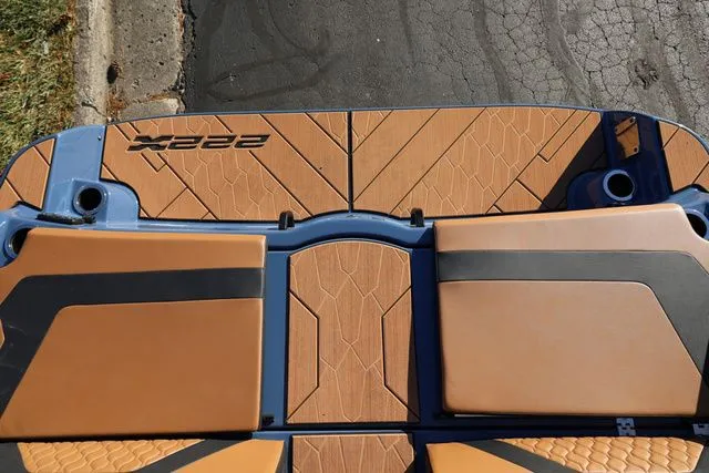 Slide: The Image of Yamaha 222 XD BOTH COLORS AVAILABLE 2026 - 11