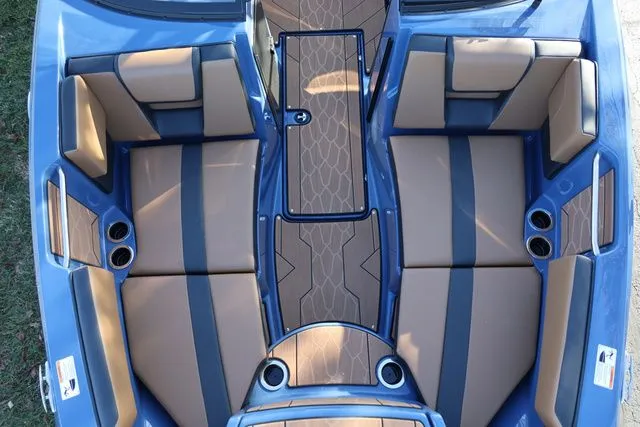 Slide: The Image of Yamaha 222 XD BOTH COLORS AVAILABLE 2026 - 20