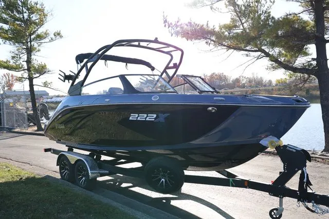 Slide: The Image of Yamaha 222 XD BOTH COLORS AVAILABLE 2026 - 3