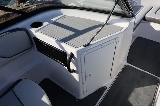 Slide: The Image of Yamaha SX 190 BOTH COLORS AVAILABLE 2026 - 23