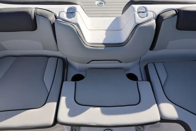 Slide: The Image of Yamaha SX 190 BOTH COLORS AVAILABLE 2026 - 25