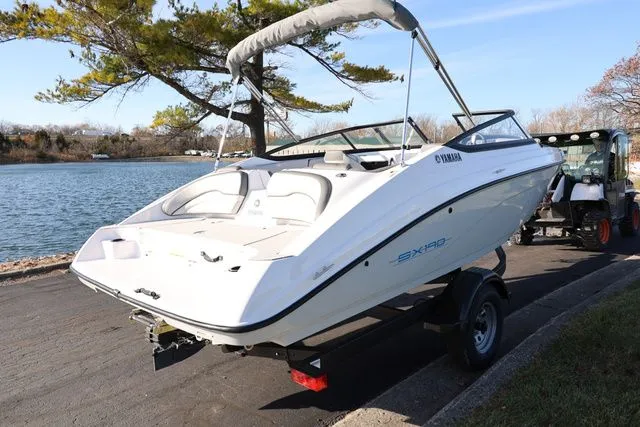 Slide: The Image of Yamaha SX 190 BOTH COLORS AVAILABLE 2026 - 26