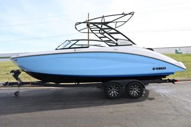 Slide: The Image of Yamaha 252SD 2026 - 23