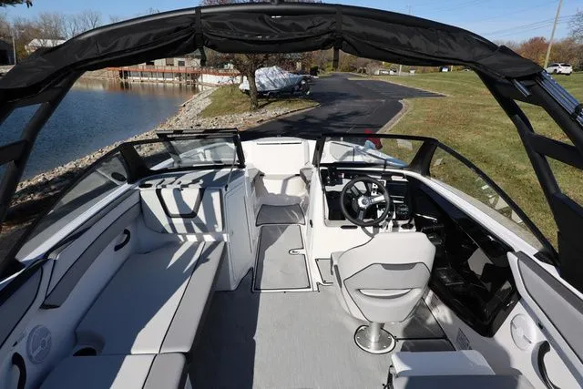 Slide: The Image of Yamaha AR 220 BOTH COLORS AVAILABLE 2026 - 10