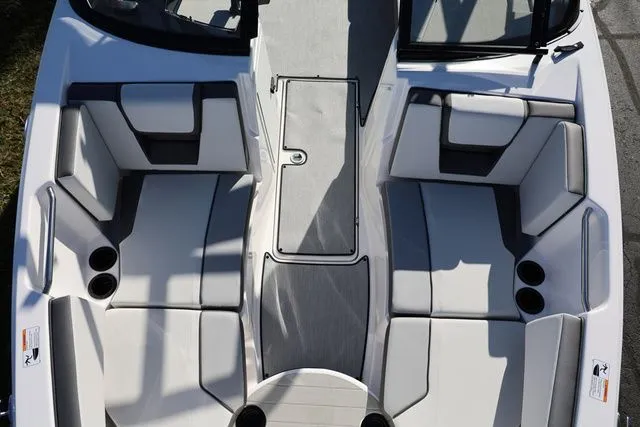 Slide: The Image of Yamaha AR 220 BOTH COLORS AVAILABLE 2026 - 20