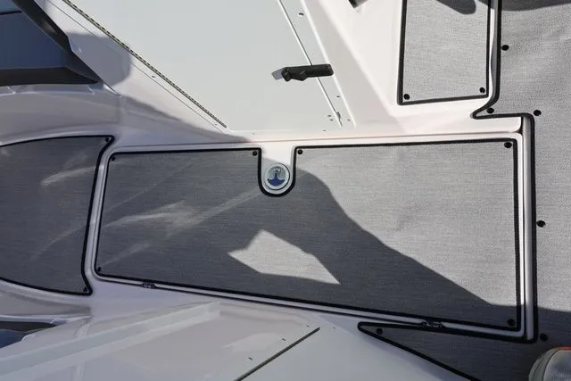 Slide: The Image of Yamaha AR 220 BOTH COLORS AVAILABLE 2026 - 21