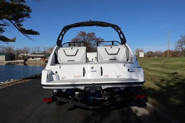 Slide: The Image of Yamaha AR 220 BOTH COLORS AVAILABLE 2026 - 8