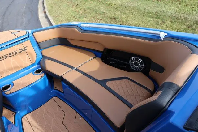 Slide: The Image of Yamaha 255 XD 2026 - 12