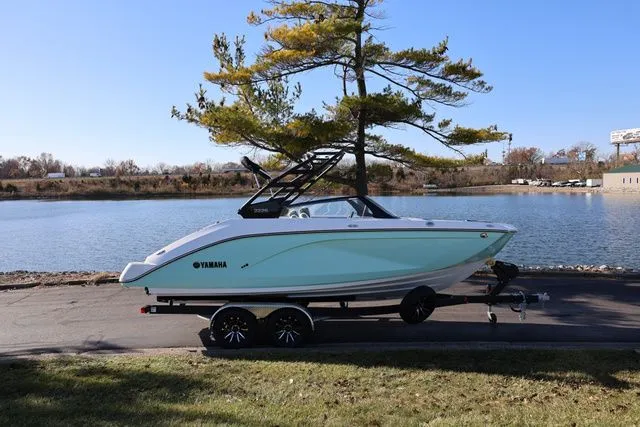 The Image of Yamaha 222S 2026 - 1