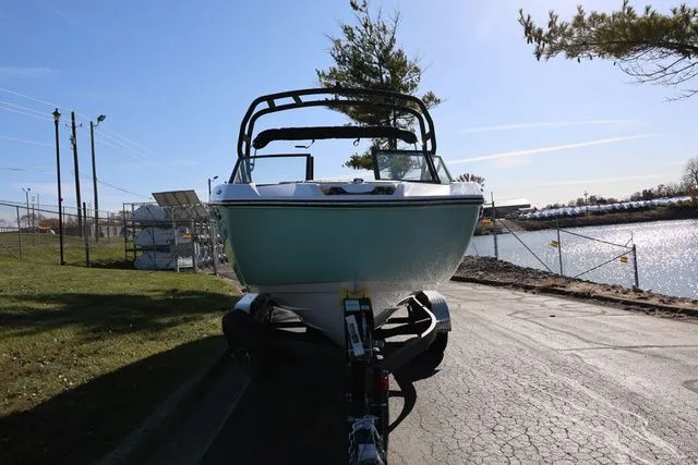 Slide: The Image of Yamaha 222S 2026 - 19