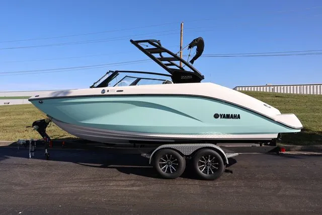 Slide: The Image of Yamaha 222S 2026 - 21