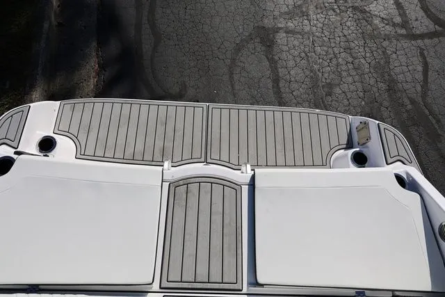 Slide: The Image of Yamaha 222S 2026 - 3