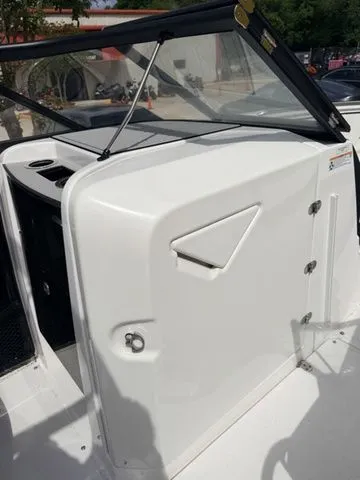 Slide: The Image of Yamaha 252S 2026 - 22