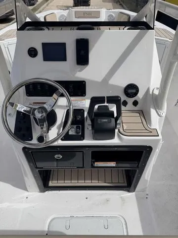 Slide: The Image of Yamaha 222 FSH Sport 2026 - 14