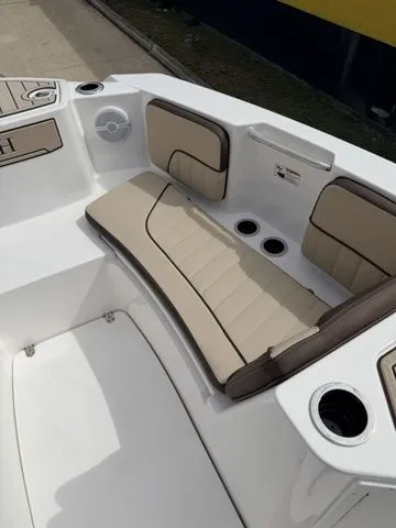Slide: The Image of Yamaha 222 FSH Sport 2026 - 16