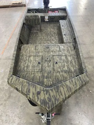 Slide: The Image of Lowe Roughneck RX1860 SC 2026 - 10