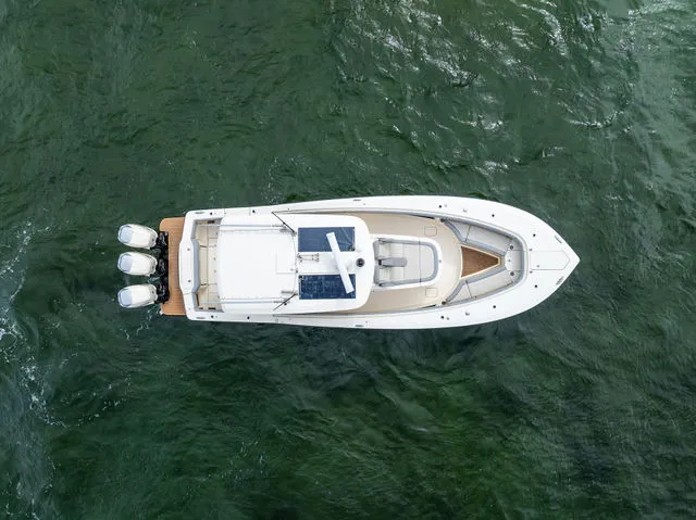 Slide: The Image of Scout 355 LXF 2020 - 49
