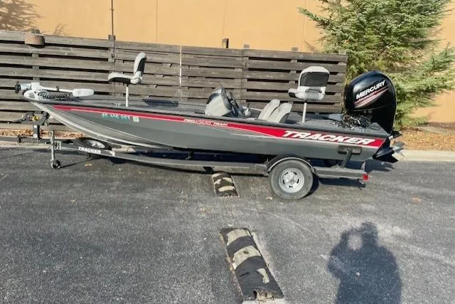 Slide: The Image of 2017 Tracker Pro Team 195 TXW fishing boat with Mercury engine on trailer. - 11
