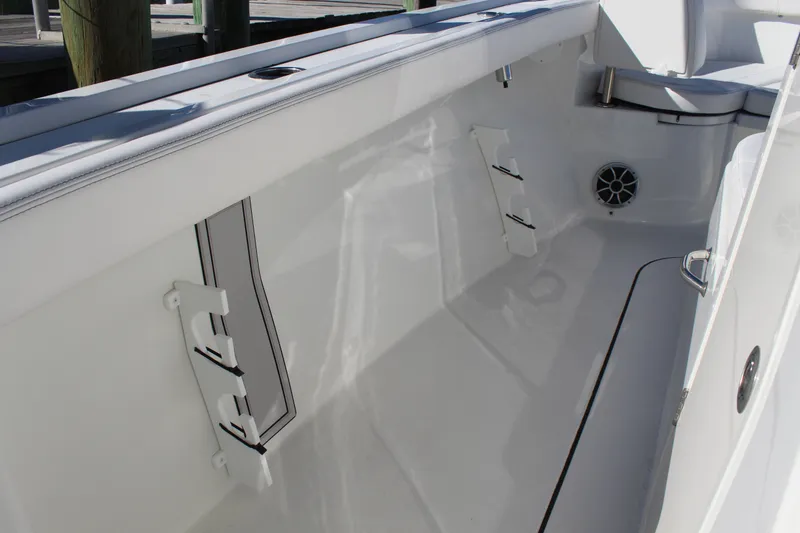 Slide: The Image of Parker Marine 274 Fathom 2026 - 12