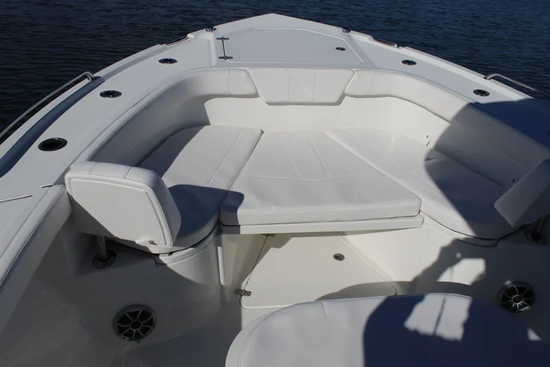 Slide: The Image of Parker Marine 274 Fathom 2026 - 6