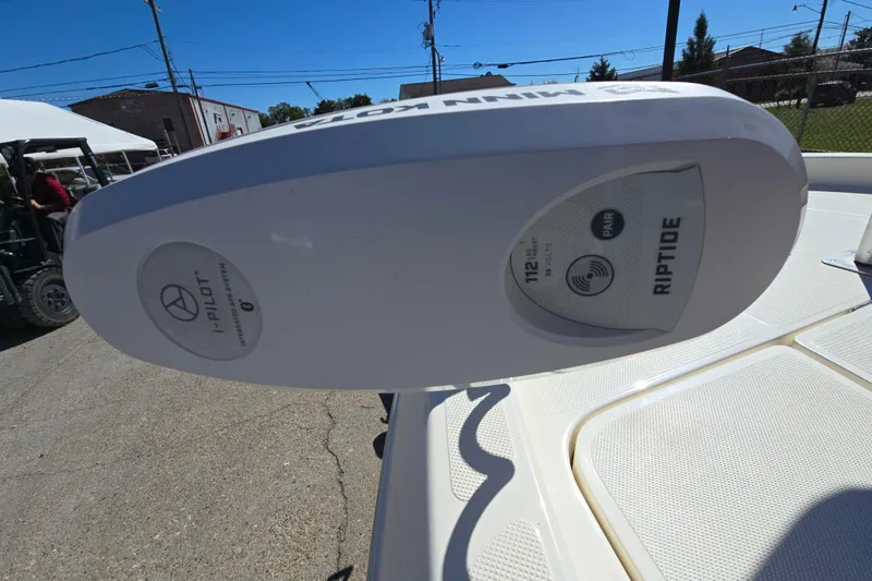 Slide: The Image of Minn Kota Riptide motor on 2023 Skeeter SX230 boat, featuring i-Pilot technology. - 20