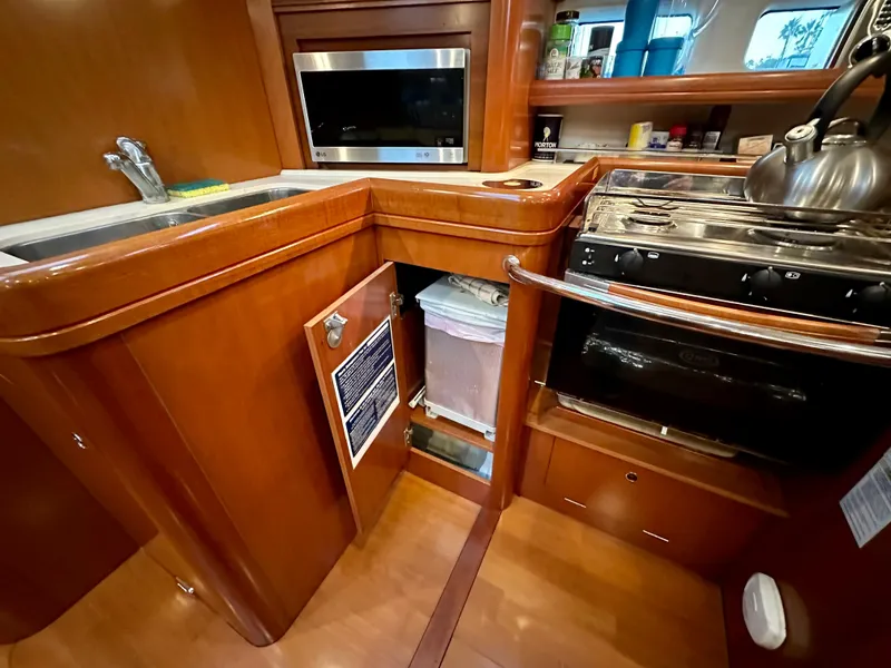 Slide: The Image of Galley- Trash bin - 10