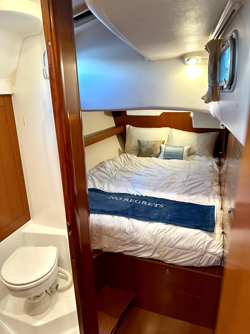 Slide: The Image of Starboard cabin with en-suite head - 29