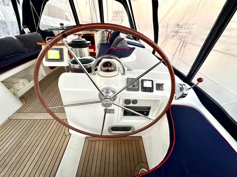 Slide: The Image of Starboard helm - 31