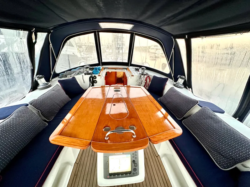 Slide: The Image of Cockpit table - 37