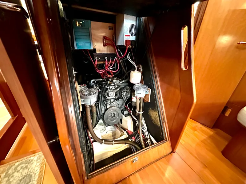 Slide: The Image of Yanmar engine - 60