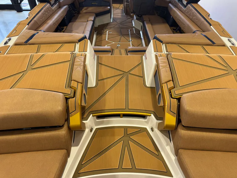 Slide: The Image of Nautique Super Air Nautique G25 Paragon 2025 - 11