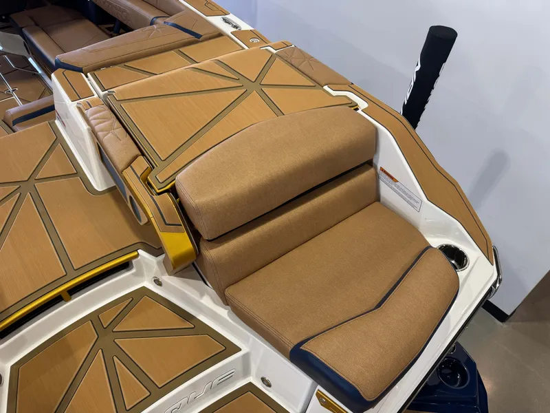 Slide: The Image of Nautique Super Air Nautique G25 Paragon 2025 - 12