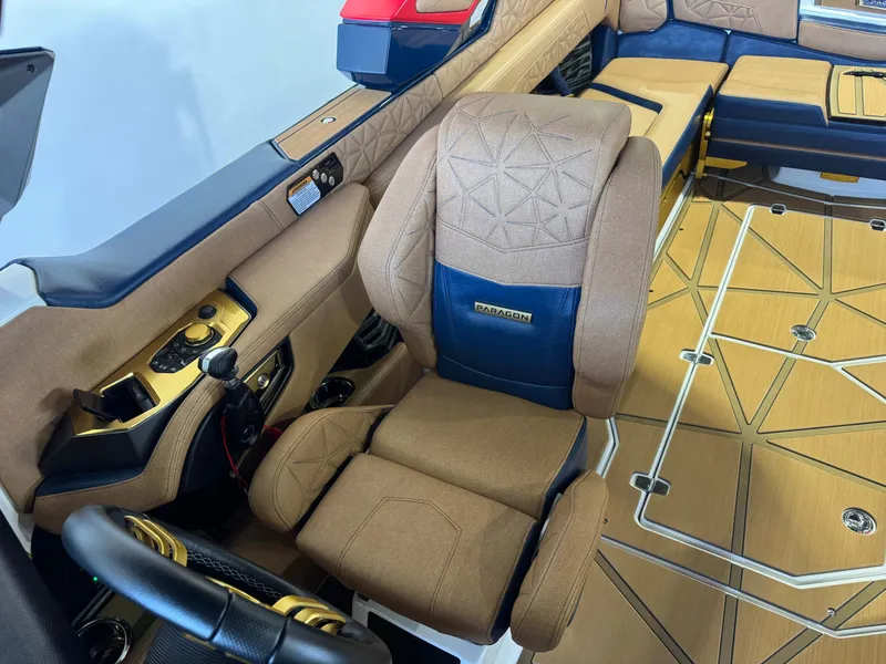 Slide: The Image of Nautique Super Air Nautique G25 Paragon 2025 - 24