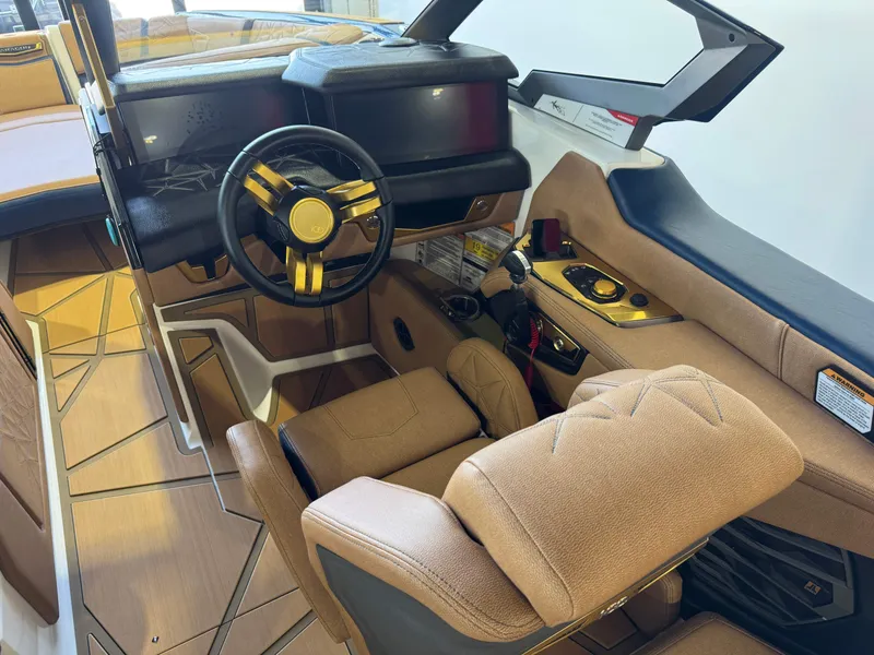 Slide: The Image of Nautique Super Air Nautique G25 Paragon 2025 - 28