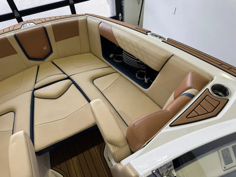 Slide: The Image of Nautique Super Air Nautique G23 2020 - 18