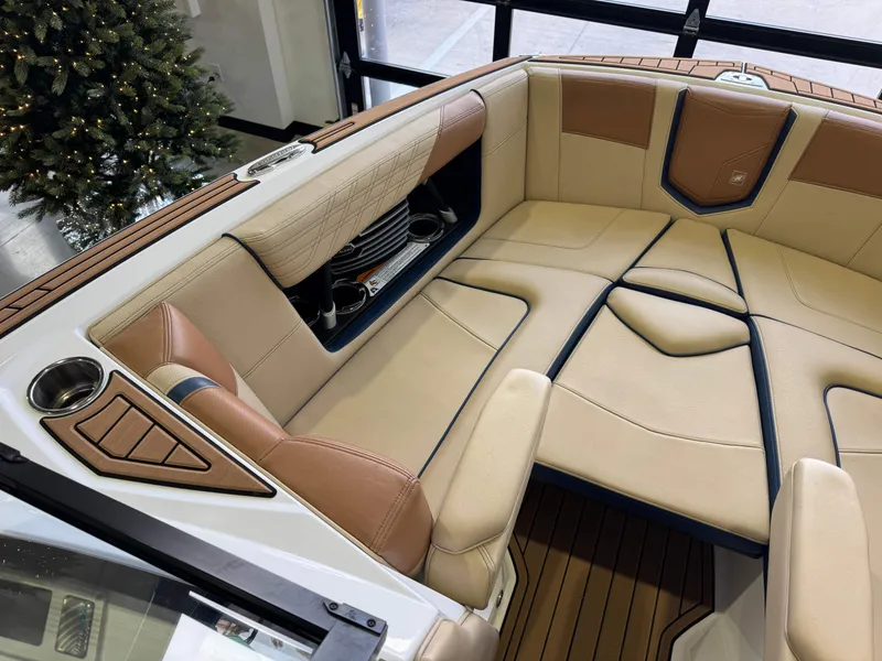 Slide: The Image of Nautique Super Air Nautique G23 2020 - 19