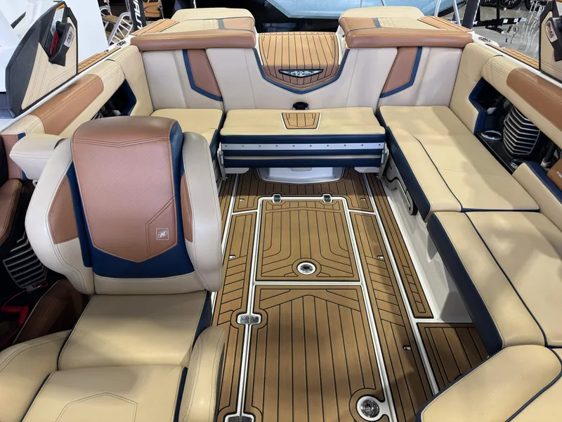 Slide: The Image of Nautique Super Air Nautique G23 2020 - 22